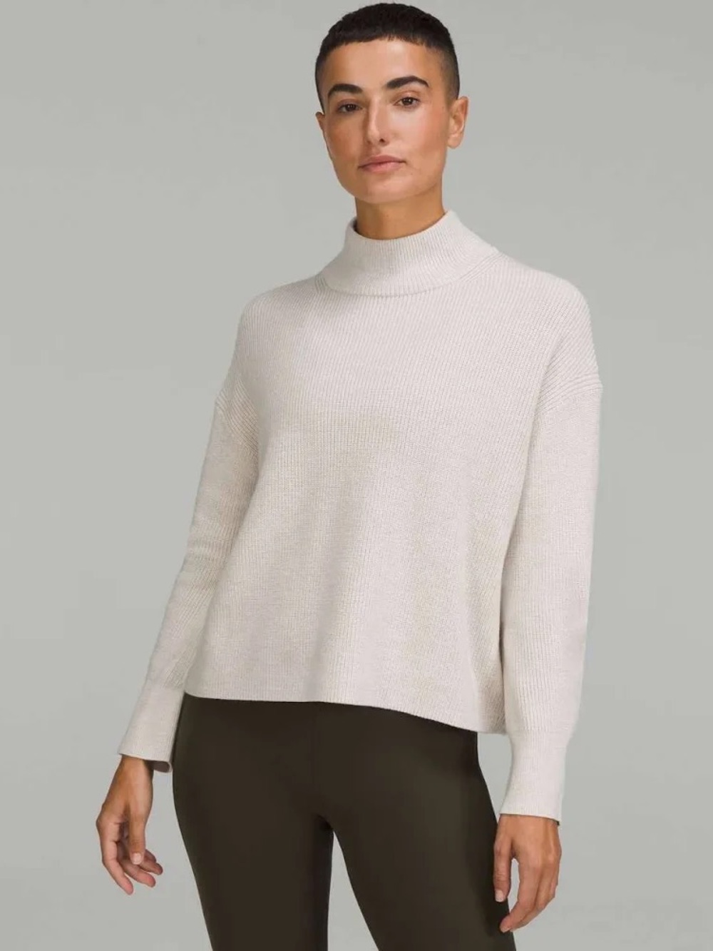 LULULEMON Merino Wool Ribbed Turtleneck Sweater Ivory Cream Knit Pilling Size 12
